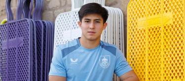 Burnley announce loan signing of Chelsea striker Satpayev