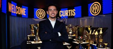 Liverpool midfielder Curtis Jones has officially joined Inter Milan for a transfer fee of up to €35 million.