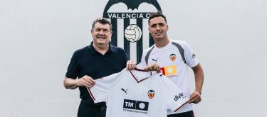 Valencia have officially announced the signing of Arnaud Martinez, with a contract running until 2031.