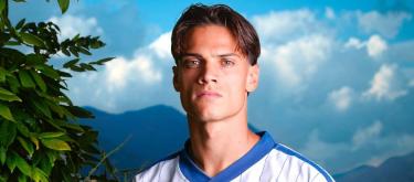 Samuel Ritchie officially joins Como on loan.