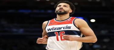 Anthony Gil re-signs with the Wizards for his seventh season in Washington.