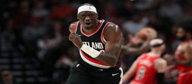 The Suns signed Dupe Reith and Kennedy Chandler, increasing their training camp roster to 21 players.