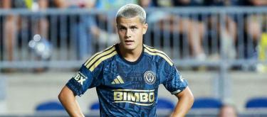 Agent of American wonderkid Cavan Sullivan refute reports claiming that the player regretted agreeing to join Manchester City and is seeking a move to Barcelona as pure fabrication..